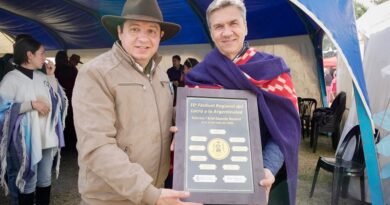 SANTA SYLVINA: EL GOBERNADOR ZDERO ACOMPAÑÓ LA 10ª FIESTA REGIONAL DEL LOCRO Y LA ARGENTINIDAD Y RATIFICÓ SU APOYO A LAS TRADICIONES CHAQUEÑAS